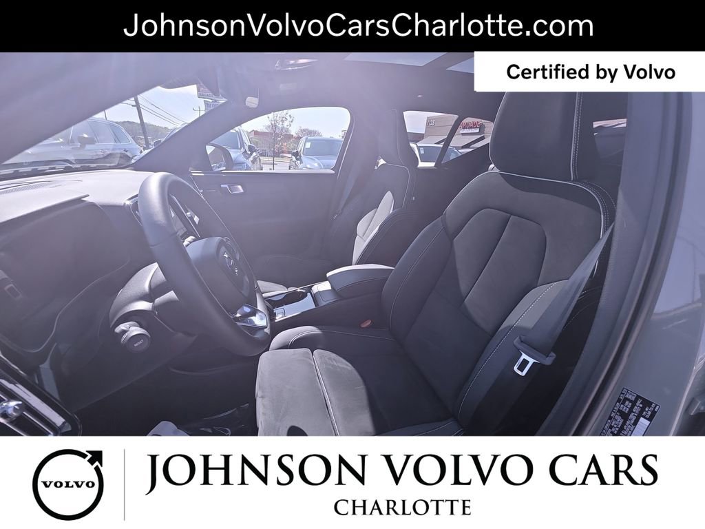 Used 2023 Volvo XC40 Recharge Ultimate w/ Protection Package Premier image 15