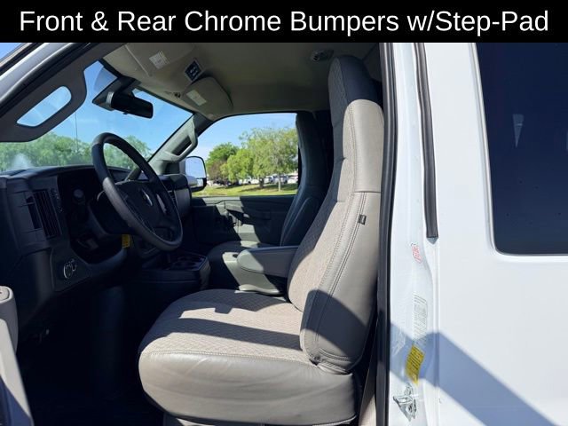 Used 2025 Chevrolet Express 3500 LT w/ LT Preferred Equipment Group RWD image 8