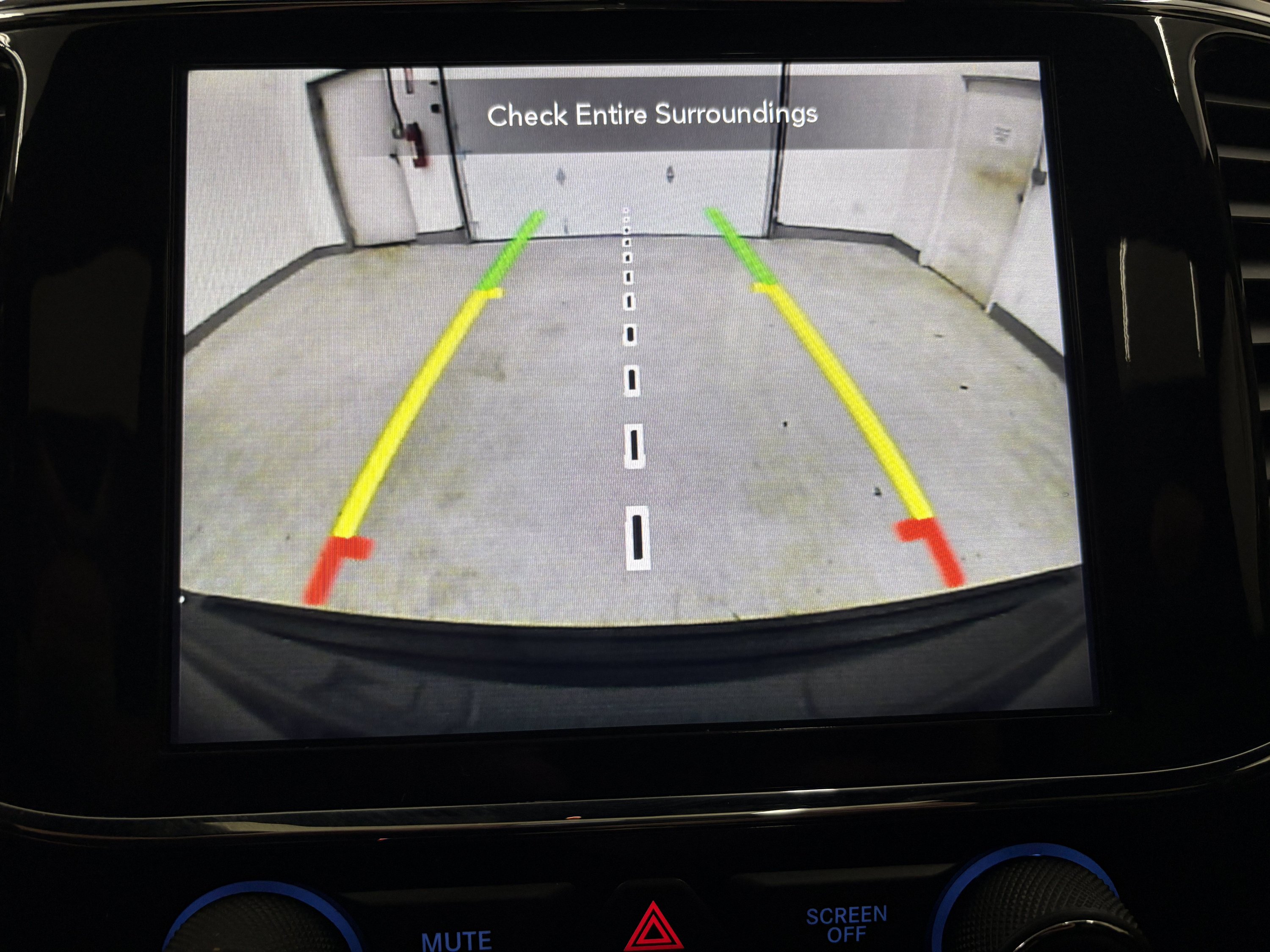 Used 2021 Jeep Grand Cherokee Laredo X AWD/4WD image 17