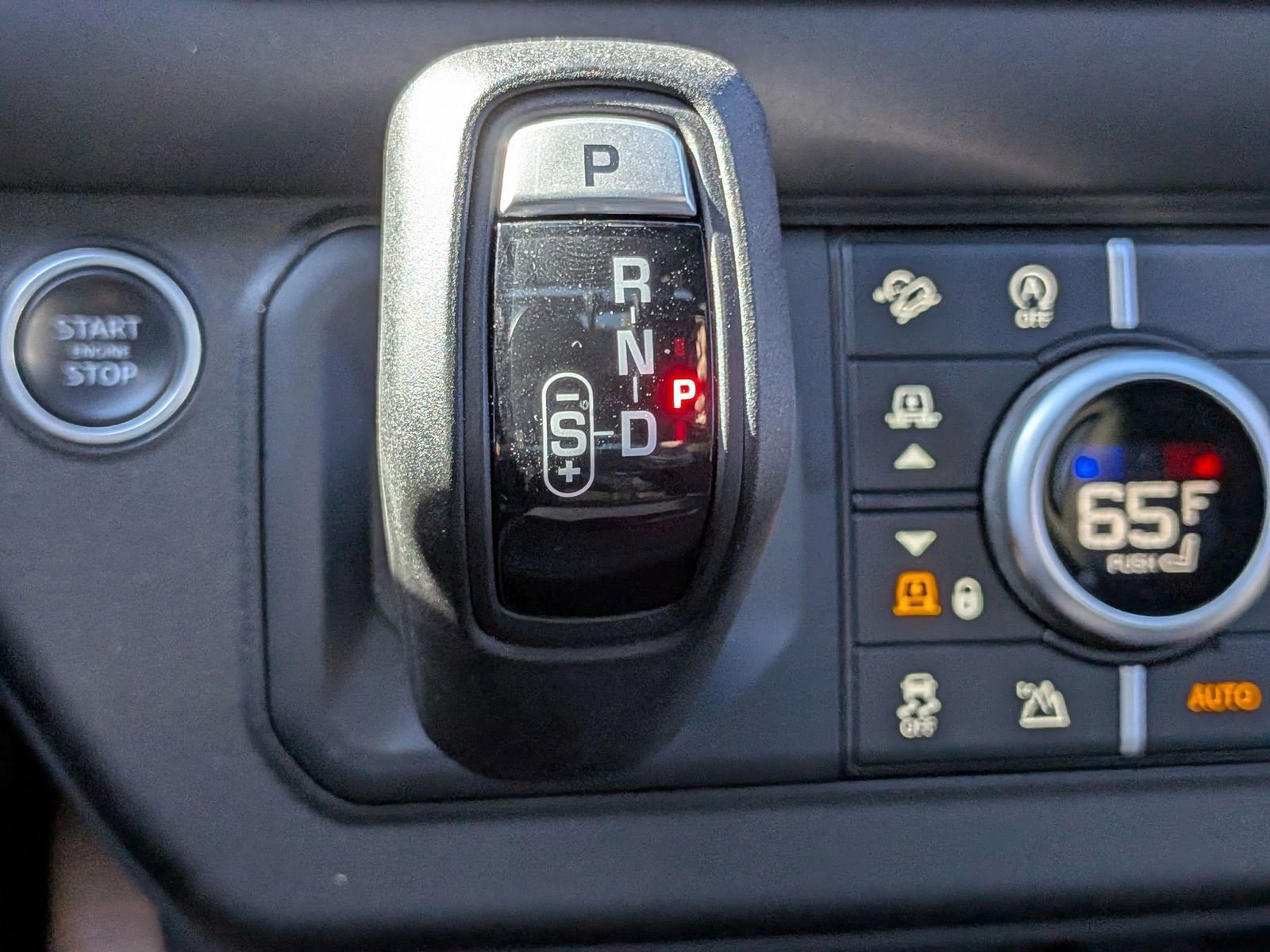 Used 2023 Land Rover Defender 110 X AWD/4WD image 26