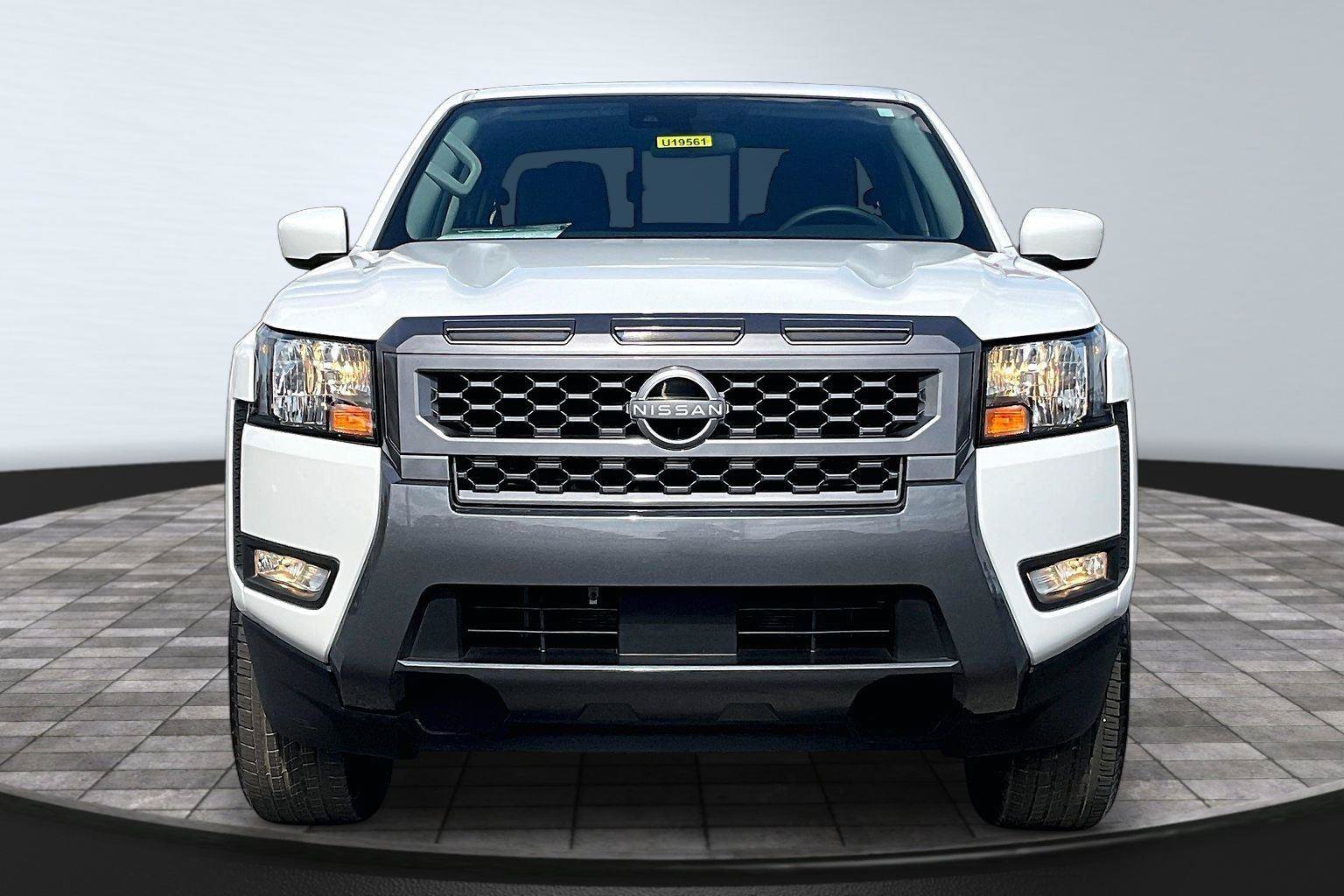 Certified 2025 Nissan Frontier SV w/ SV Convenience Package RWD image 2