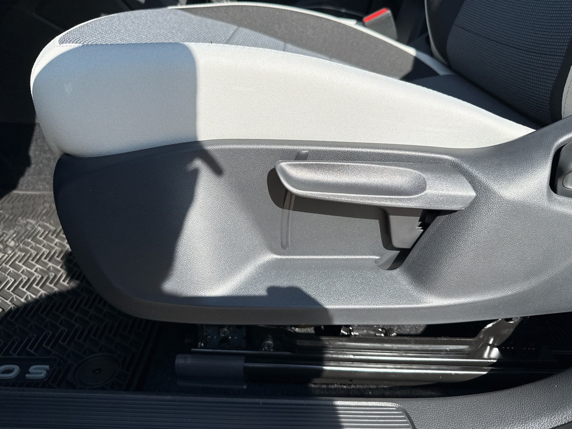 New 2027 Volkswagen Taos S FWD image 15