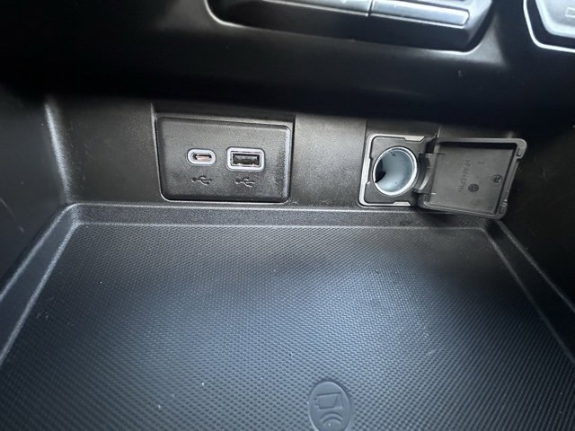 Used 2021 Chevrolet Tahoe LT w/ LT Signature Package image 22