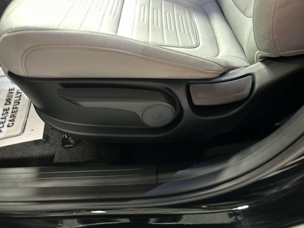 New 2026 Hyundai Santa Cruz SE AWD/4WD image 11