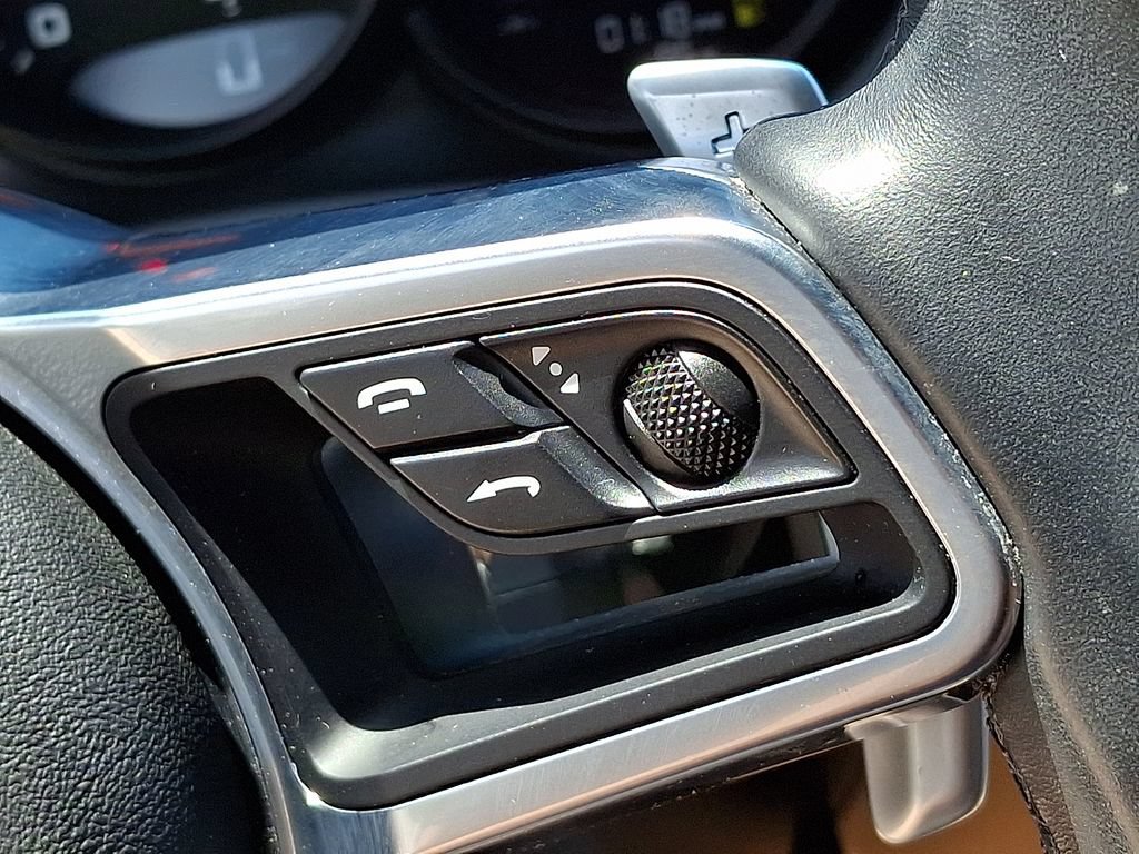 Used 2019 Porsche Macan AWD/4WD image 23