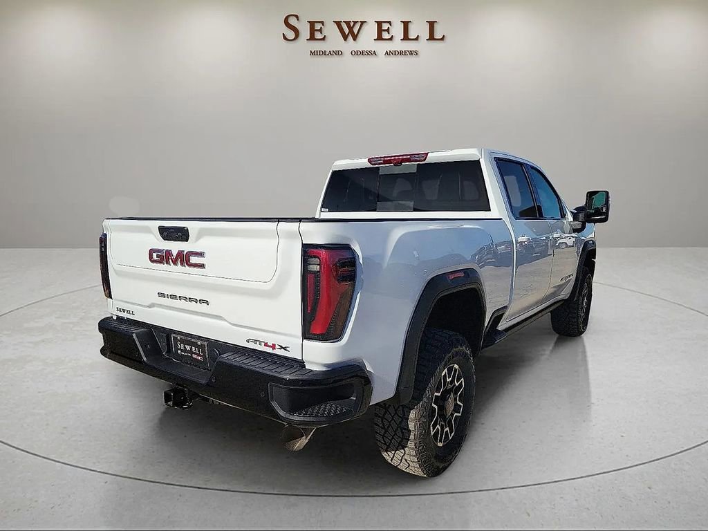 Used 2026 GMC Sierra 2500 AT4X image 5