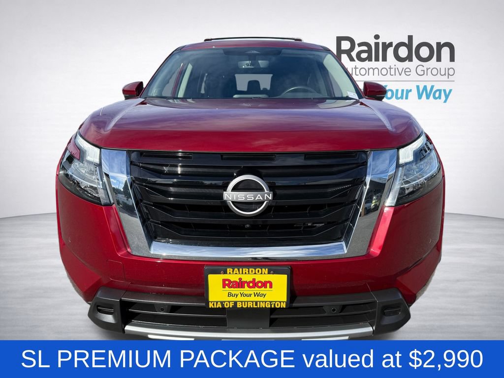 Used 2024 Nissan Pathfinder SL w/ SL Premium Package AWD/4WD image 2