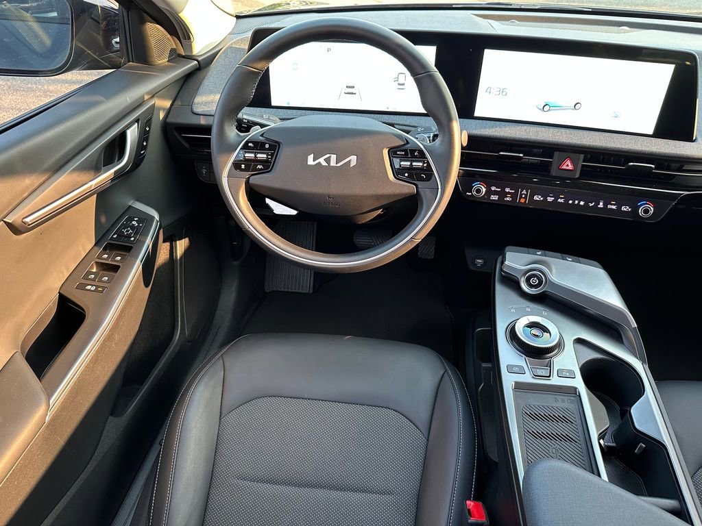 Used 2023 Kia EV6 Light image 18