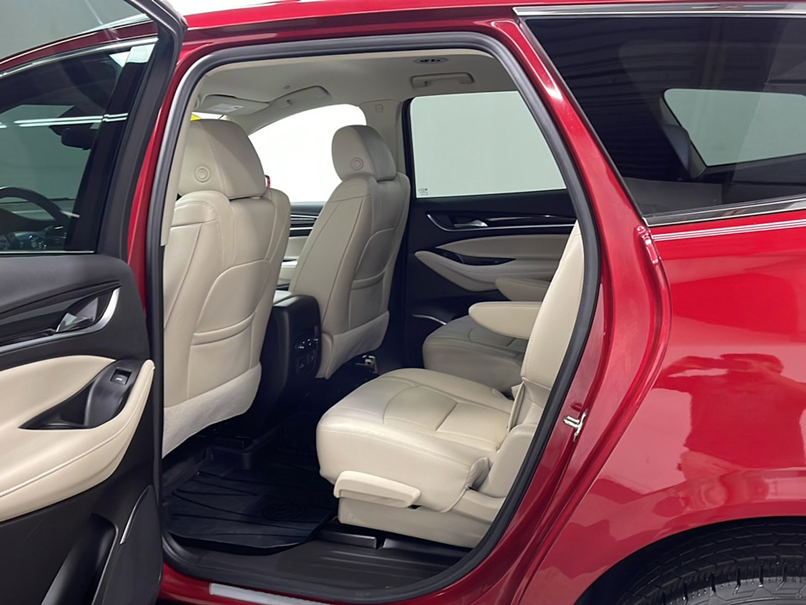 Used 2019 Buick Enclave Premium w/ Trailering Package, 5000 lbs. FWD image 14