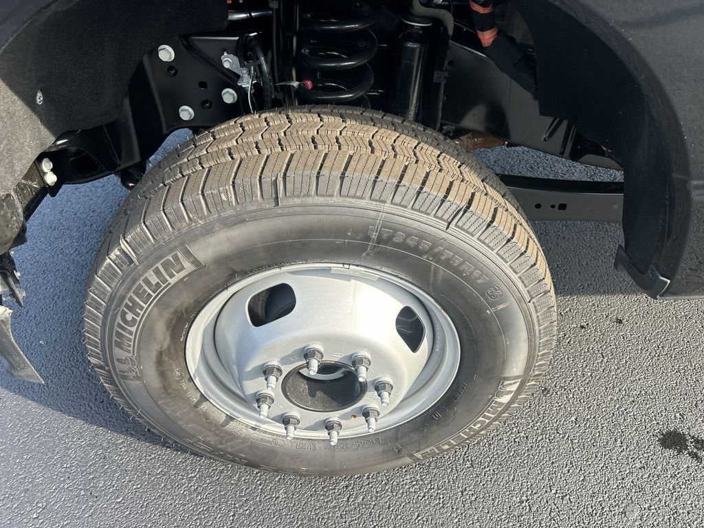 New 2026 Ford F350 XLT w/ XLT Premium Package image 16