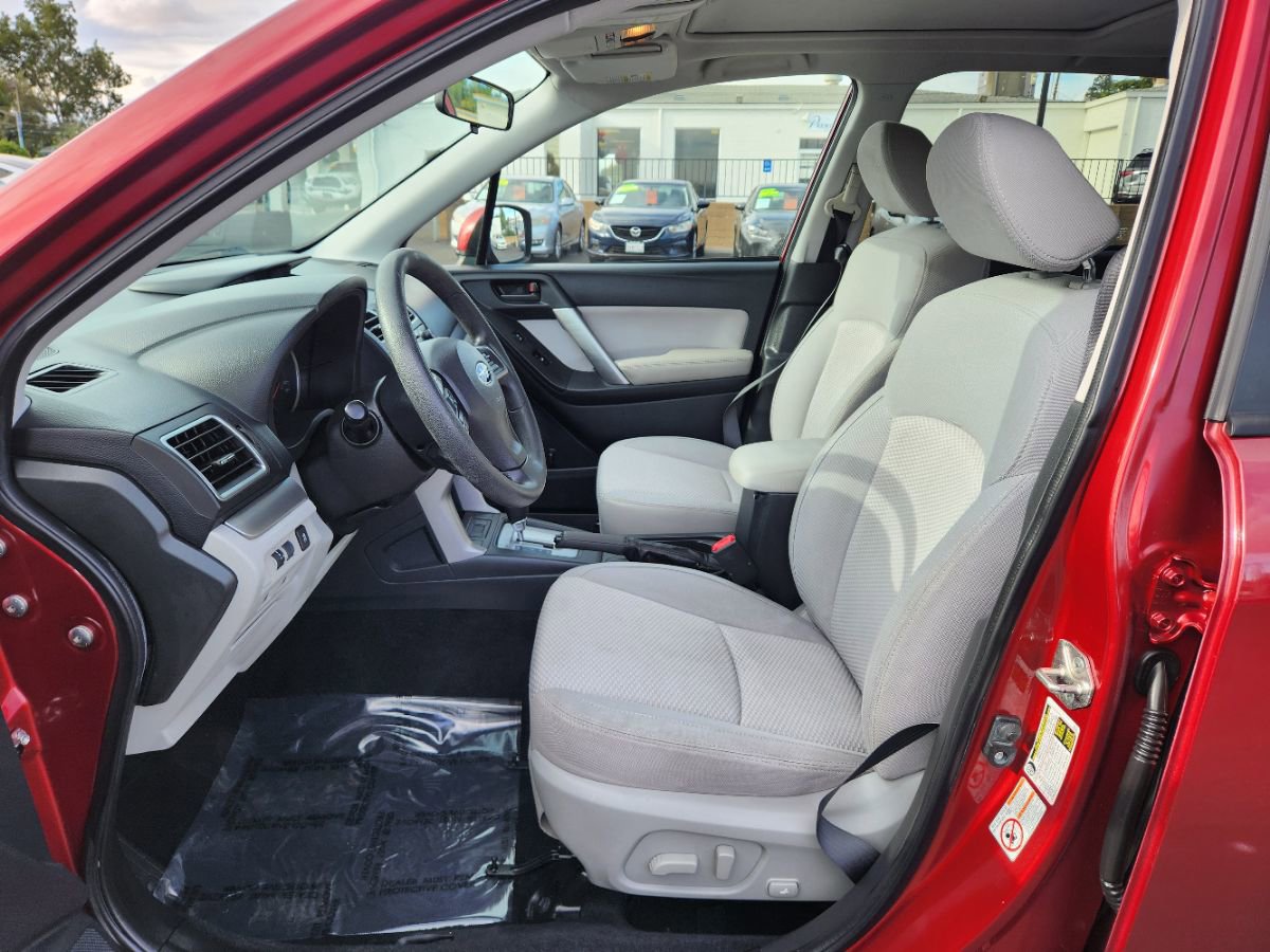 Used 2016 Subaru Forester 2.5i Premium image 9