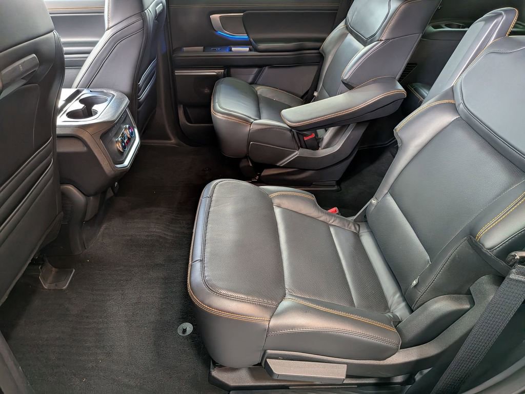 Used 2025 Ford Expedition Tremor image 23