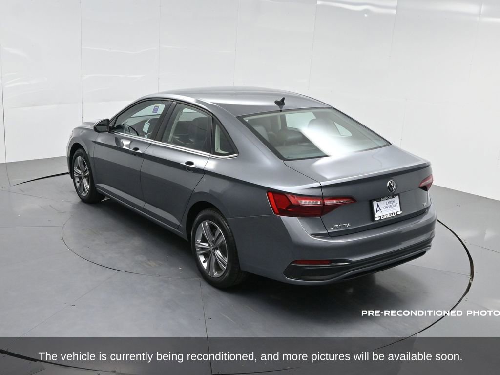 Used 2022 Volkswagen Jetta SE image 55