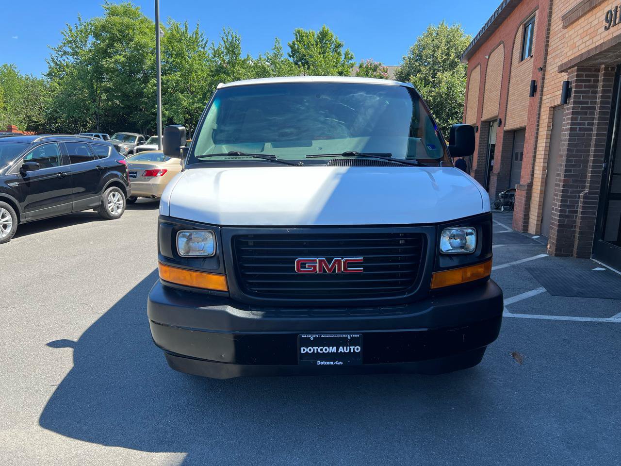 Used 2017 GMC Savana 2500 RWD image 17