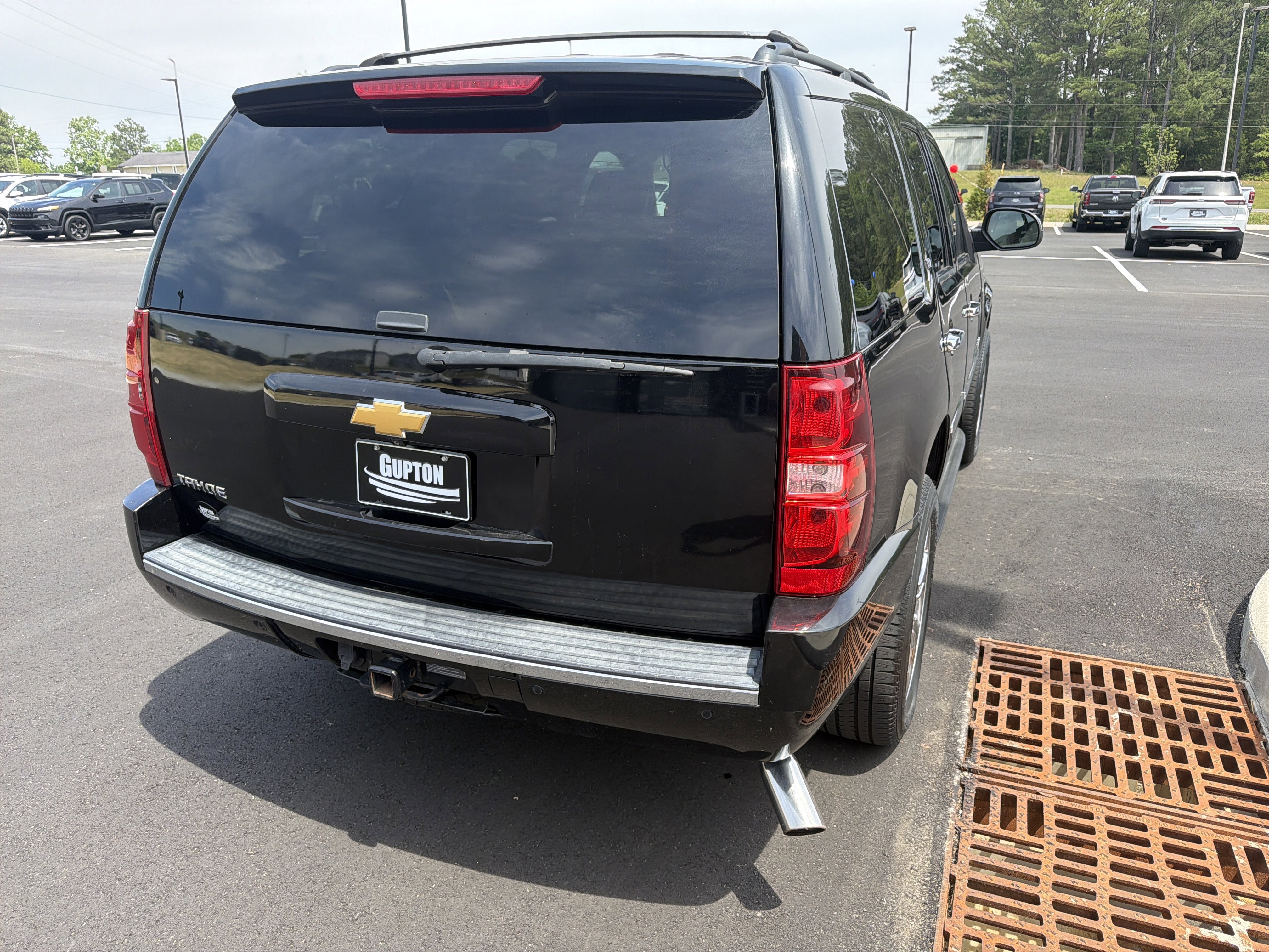Used 2013 Chevrolet Tahoe LTZ AWD/4WD image 10