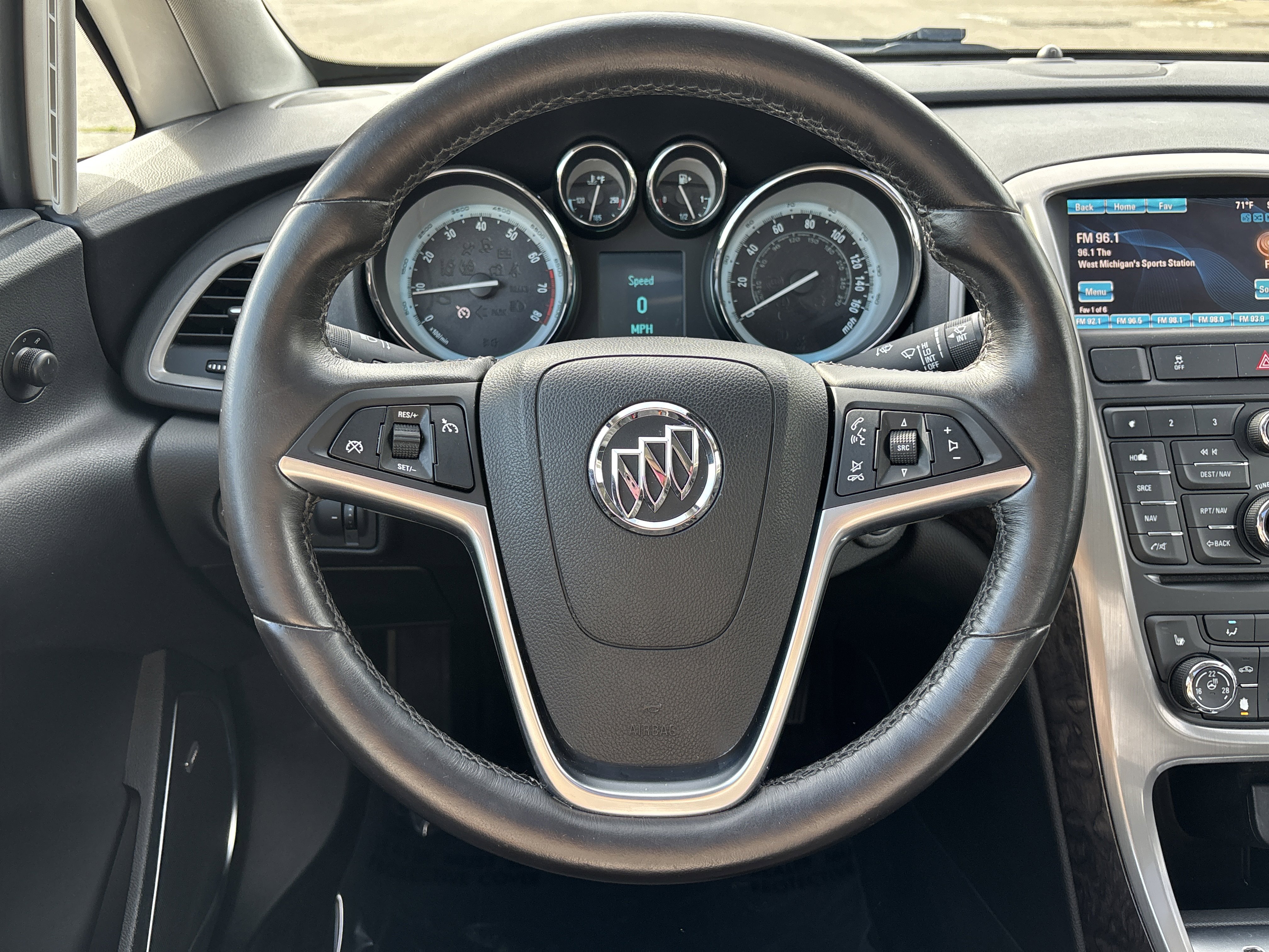 Used 2017 Buick Verano Leather w/ Experience Buick Package FWD image 21