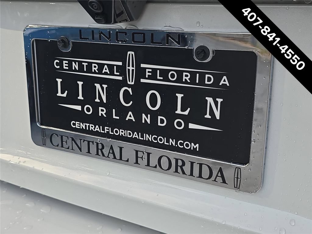 New 2026 Lincoln Navigator L Black Label AWD/4WD image 6