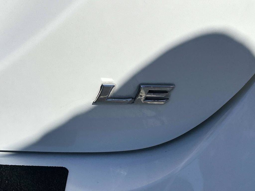 Used 2023 Toyota Camry LE FWD image 9