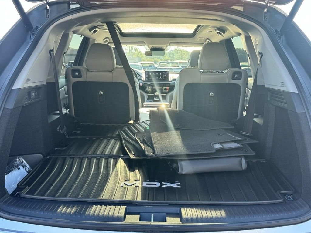 Certified 2026 Acura MDX w/ Technology Package AWD/4WD image 5