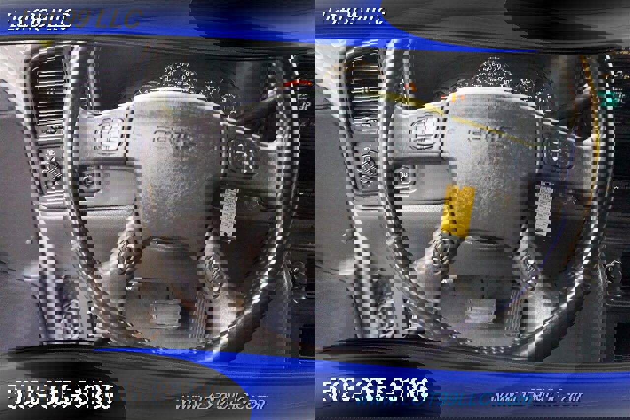 Used 2005 GMC Sierra 3500 SLT w/ Heavy-Duty Power Package image 24