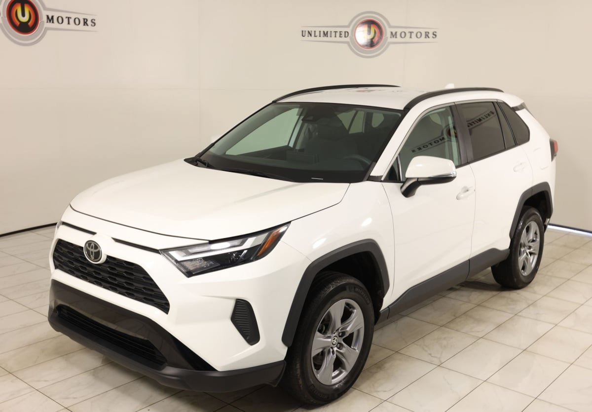 Used 2022 Toyota RAV4 XLE AWD/4WD image 35