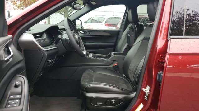 Certified 2024 Jeep Grand Cherokee L Altitude image 4