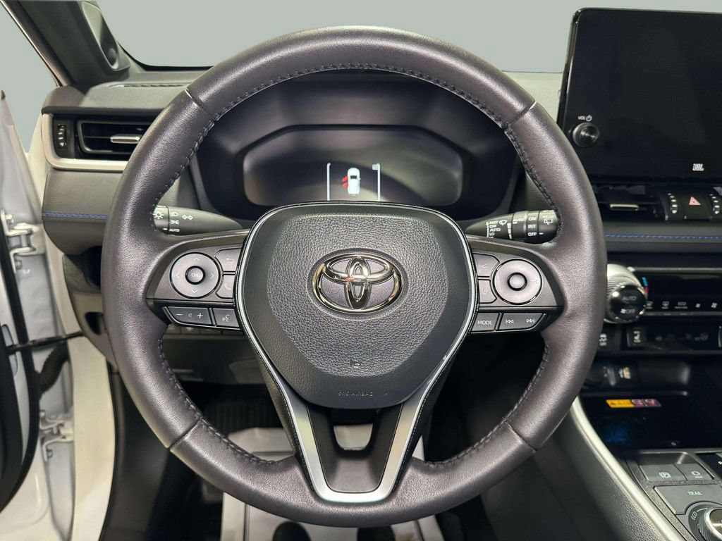 Used 2023 Toyota RAV4 XSE AWD/4WD image 23