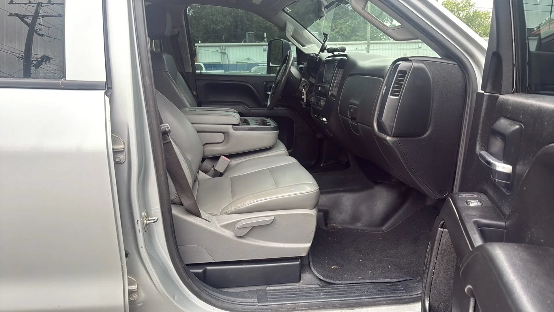 Used 2019 Chevrolet Silverado 2500 W/T RWD image 9