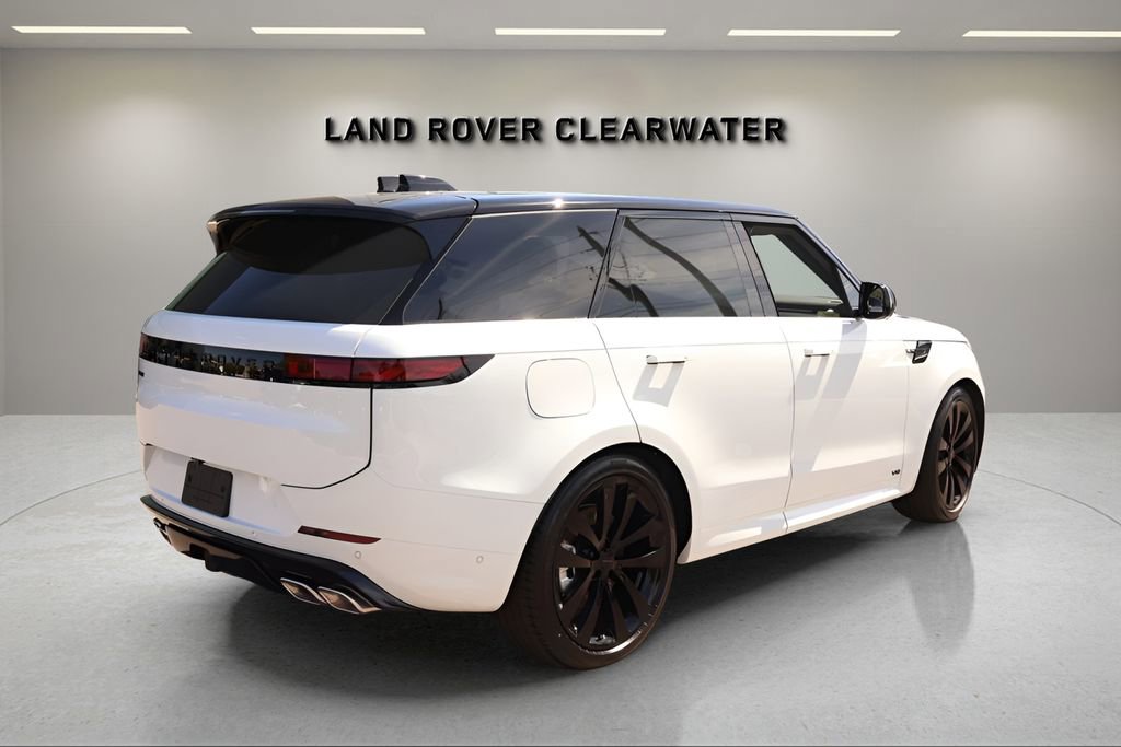 New 2026 Land Rover Range Rover Sport Dynamic SE image 5