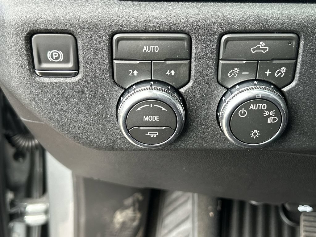 New 2026 GMC Sierra 1500 SLE AWD/4WD image 18