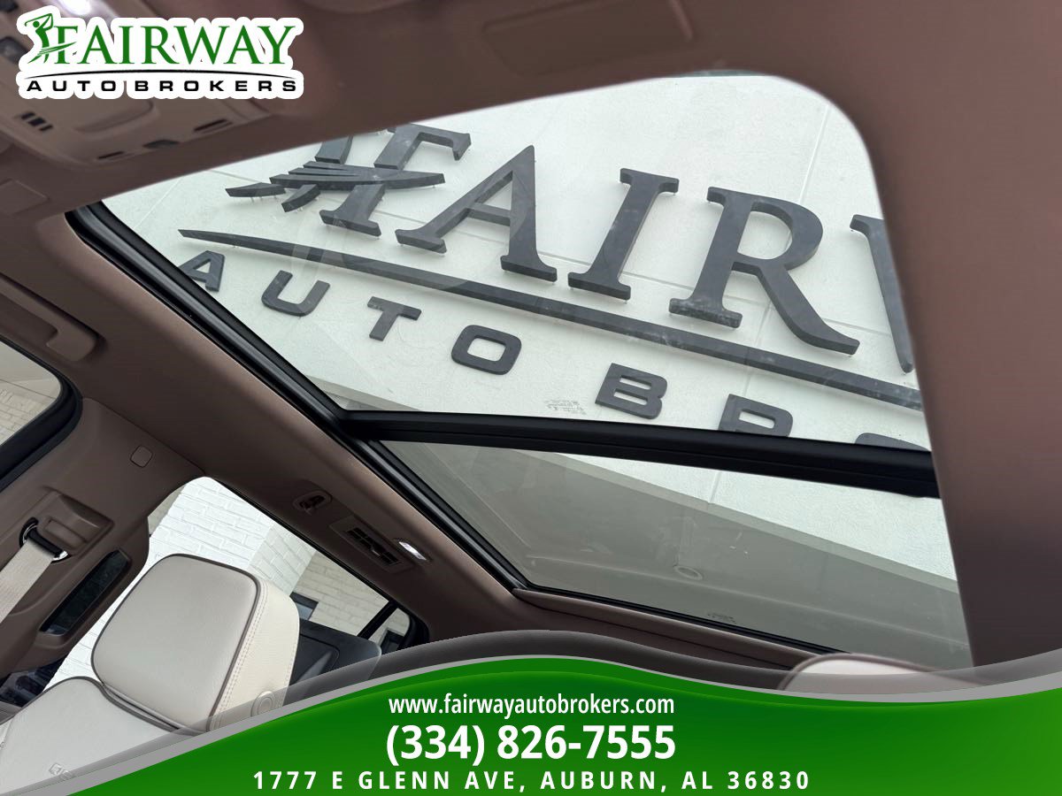 Used 2025 GMC Yukon Denali w/ Denali Reserve Package AWD/4WD image 26