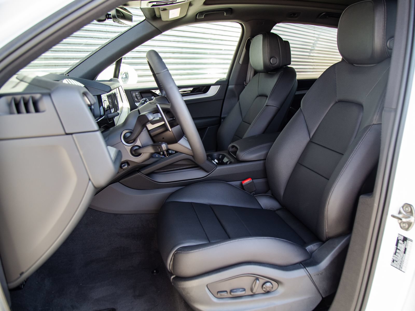 New 2026 Porsche Cayenne AWD/4WD image 5