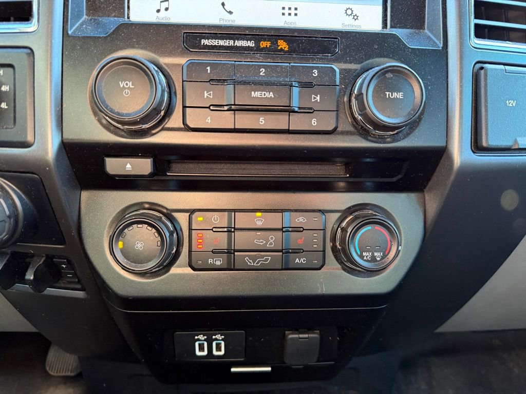 Used 2016 Ford F150 XLT w/ Equipment Group 302A Luxury image 15