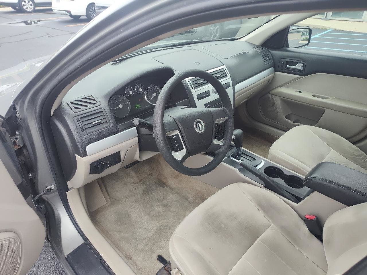 Used 2008 Mercury Milan FWD image 10