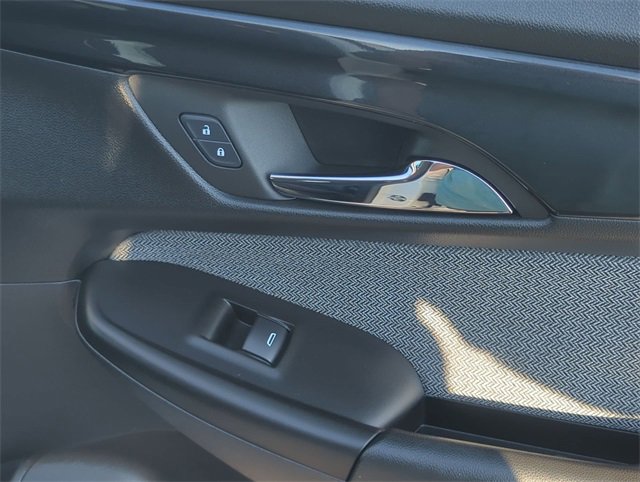 Used 2025 Chevrolet TrailBlazer LT w/ Driver Confidence Package image 27