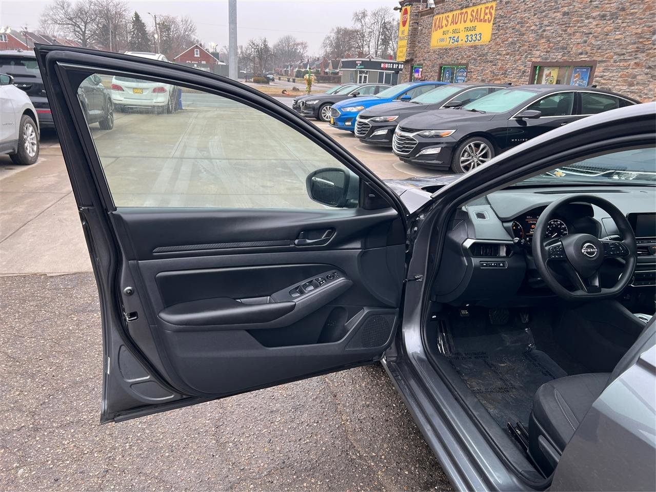 Used 2023 Nissan Altima 2.5 S image 29