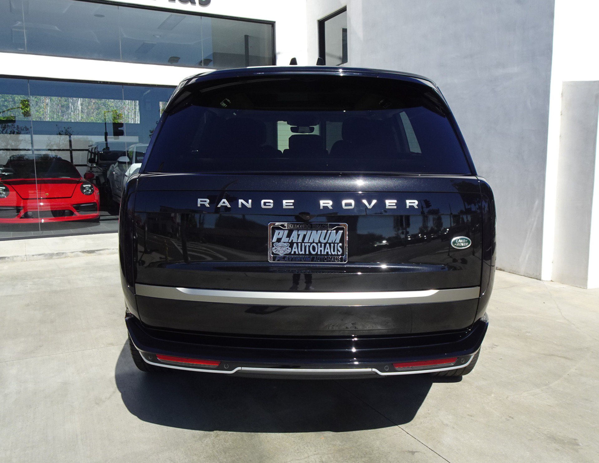 Used 2023 Land Rover Range Rover SE AWD/4WD image 5