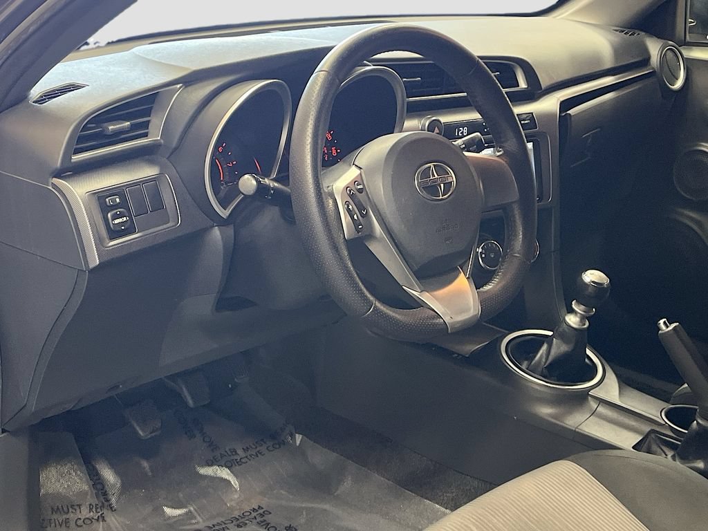 Used 2016 Scion tC FWD image 9
