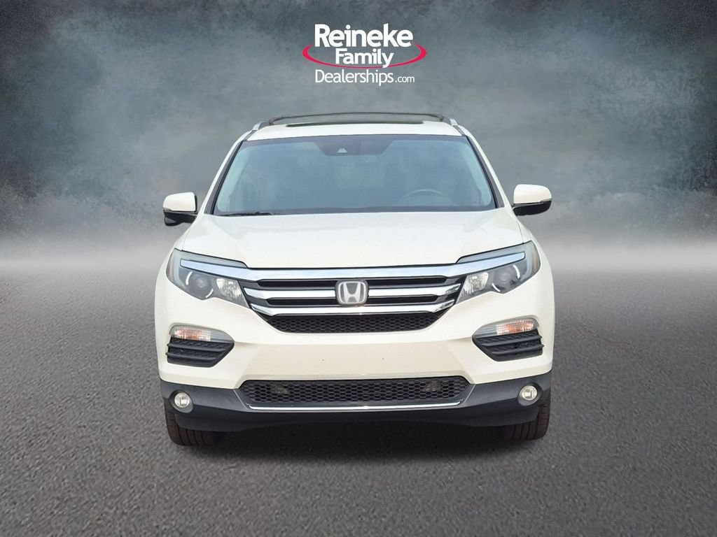 Used 2018 Honda Pilot Touring image 2