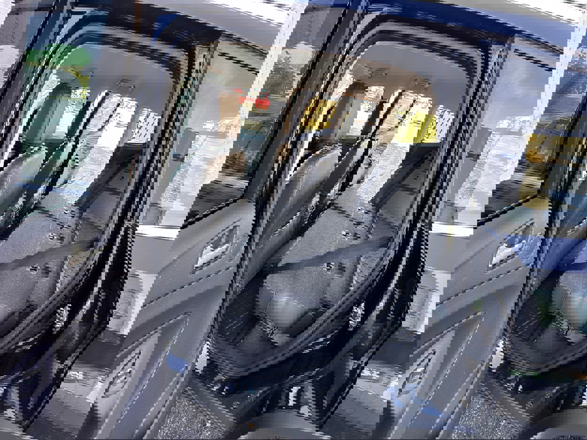 Used 2017 Ford Escape Titanium w/ Equipment Group 301A image 9