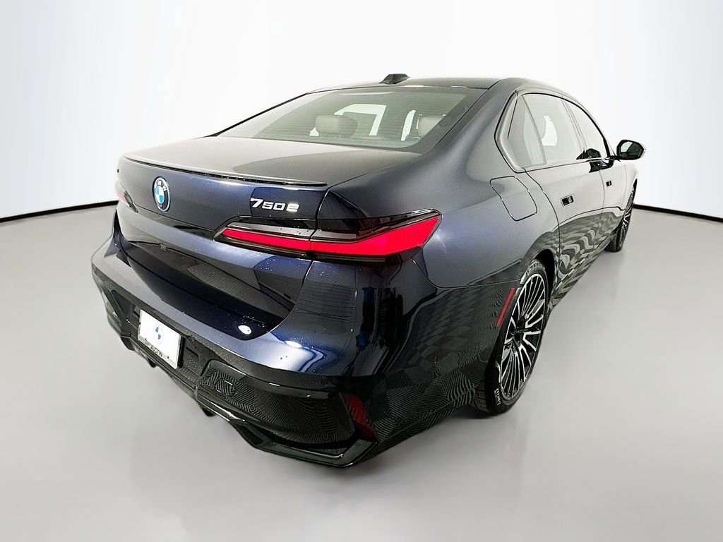 New 2026 BMW 750e xDrive w/ Executive Package image 6