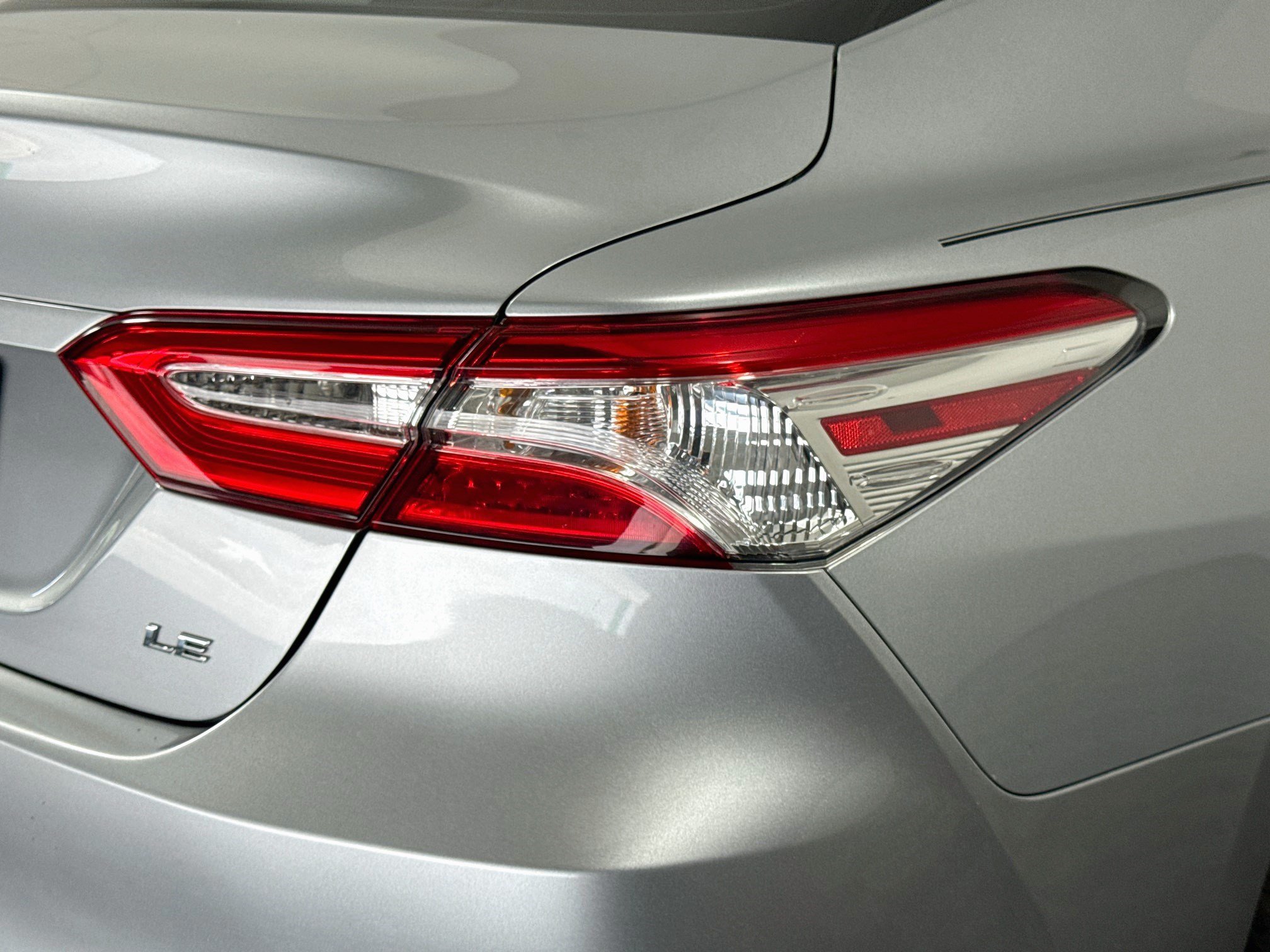 Used 2020 Toyota Camry LE FWD image 33