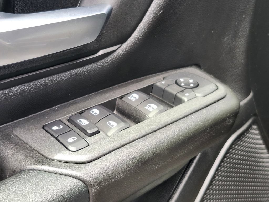 Used 2025 RAM 1500 Tradesman w/ Night Edition AWD/4WD image 17