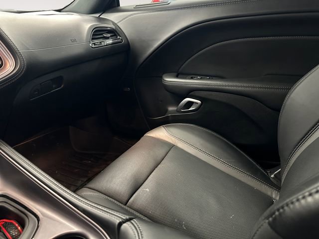 Used 2023 Dodge Challenger SXT w/ Plus Package RWD image 11