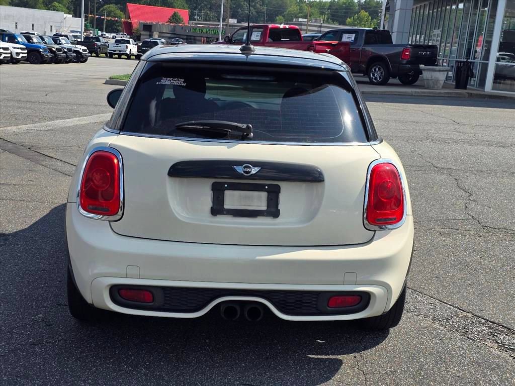 Used 2016 MINI Cooper S FWD image 11