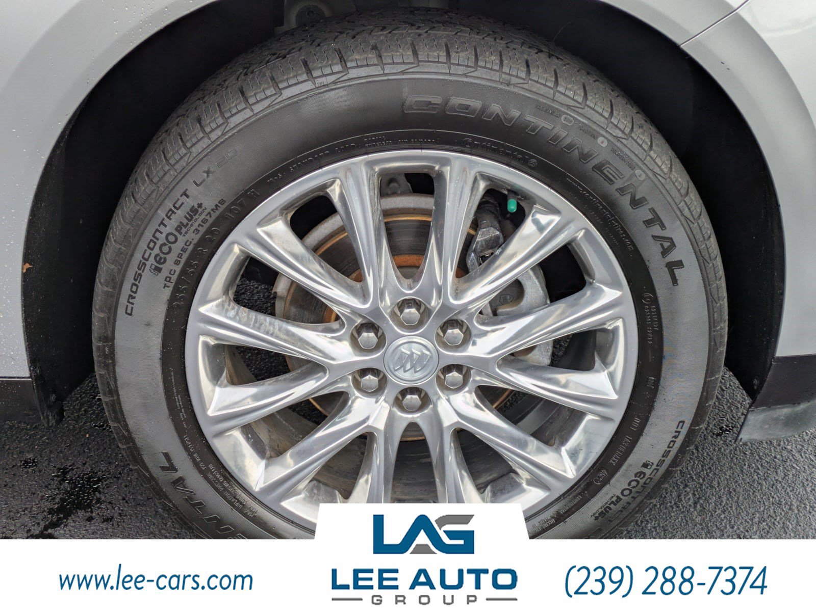 Used 2020 Buick Enclave Essence w/ Sound and Sites Package FWD image 10