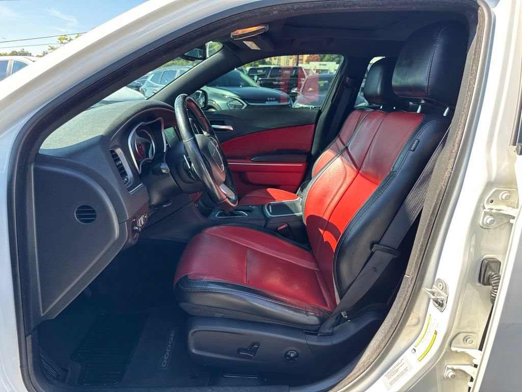 Used 2016 Dodge Charger SXT w/ Plus Group RWD image 12