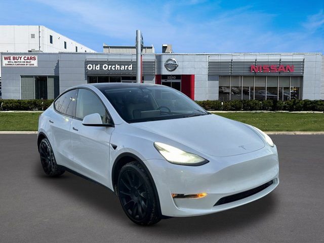 Used 2022 Tesla Model Y Long Range image 3
