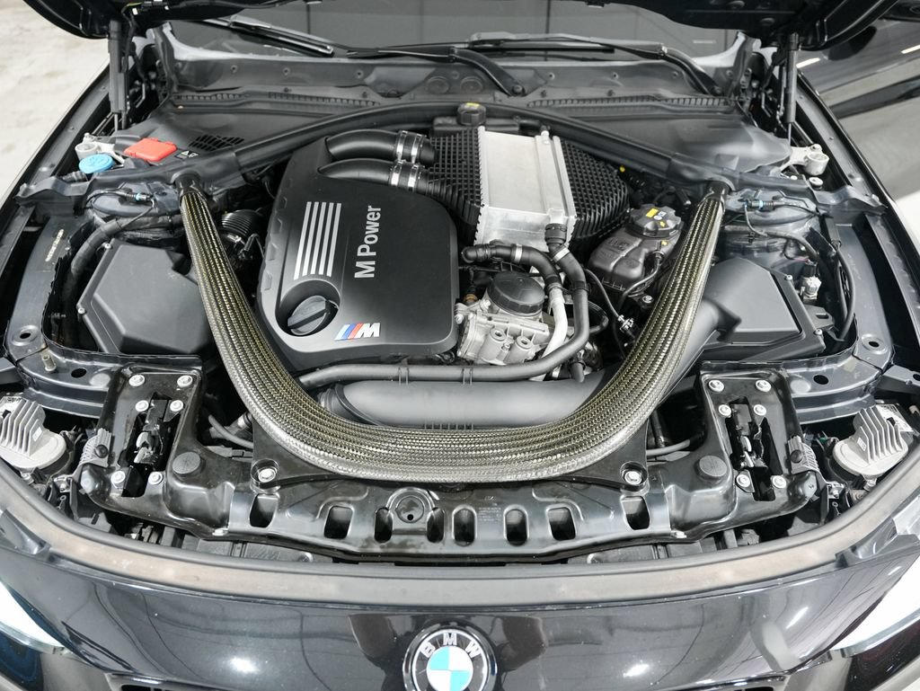 Used 2018 BMW M4 Coupe RWD image 39