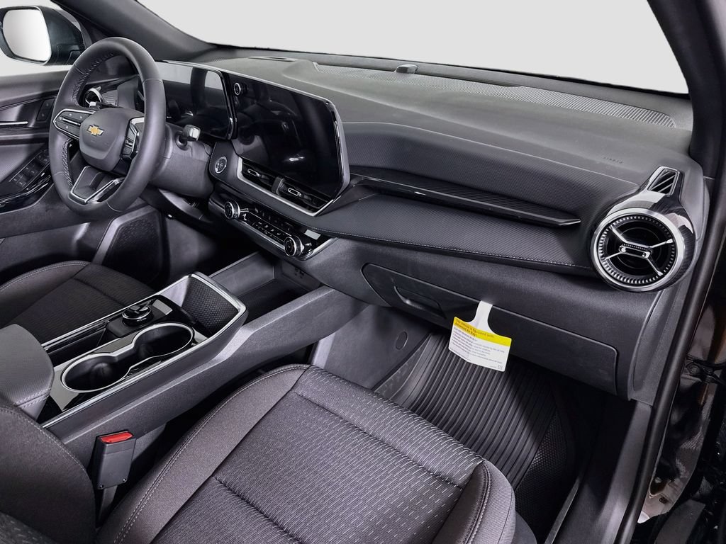 New 2027 Chevrolet Equinox LT w/ Safety and Technology Package FWD image 27